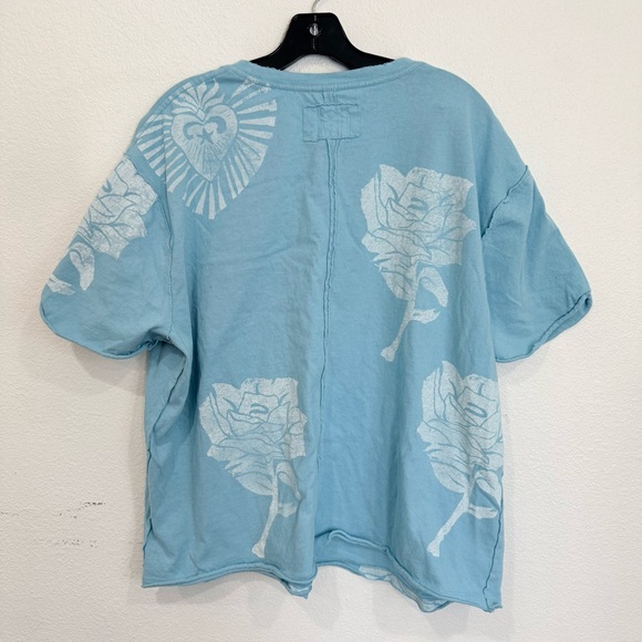 NWOT Free People We The Free Floral Painted Tee Oversized Women’s size Medium - Picture 5 of 6